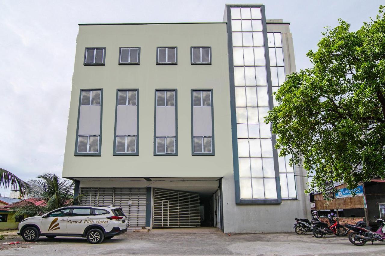 Oyo 92300 Koala House Hotell Pakanbaru Exteriör bild